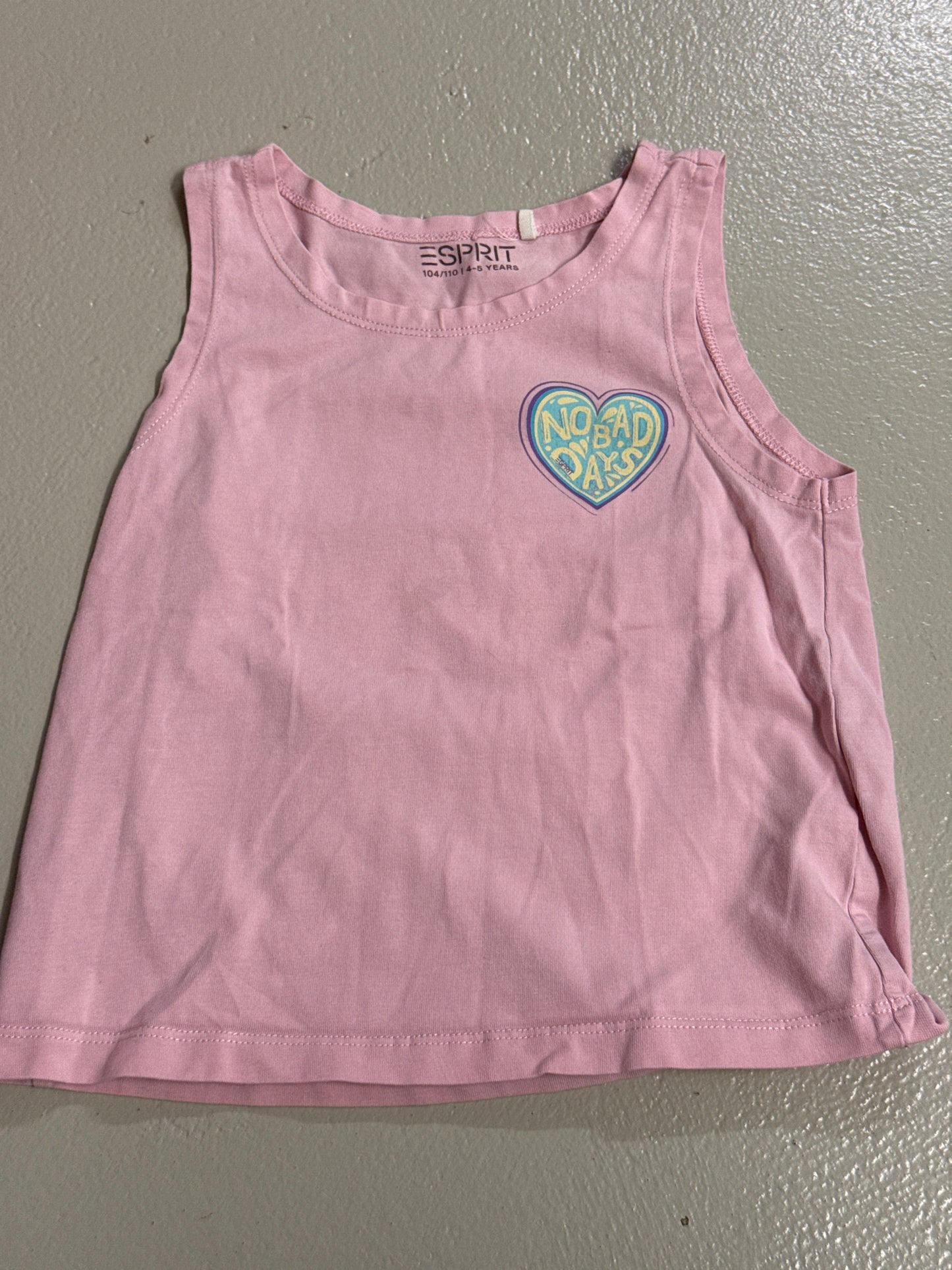Tank top - size 104/110