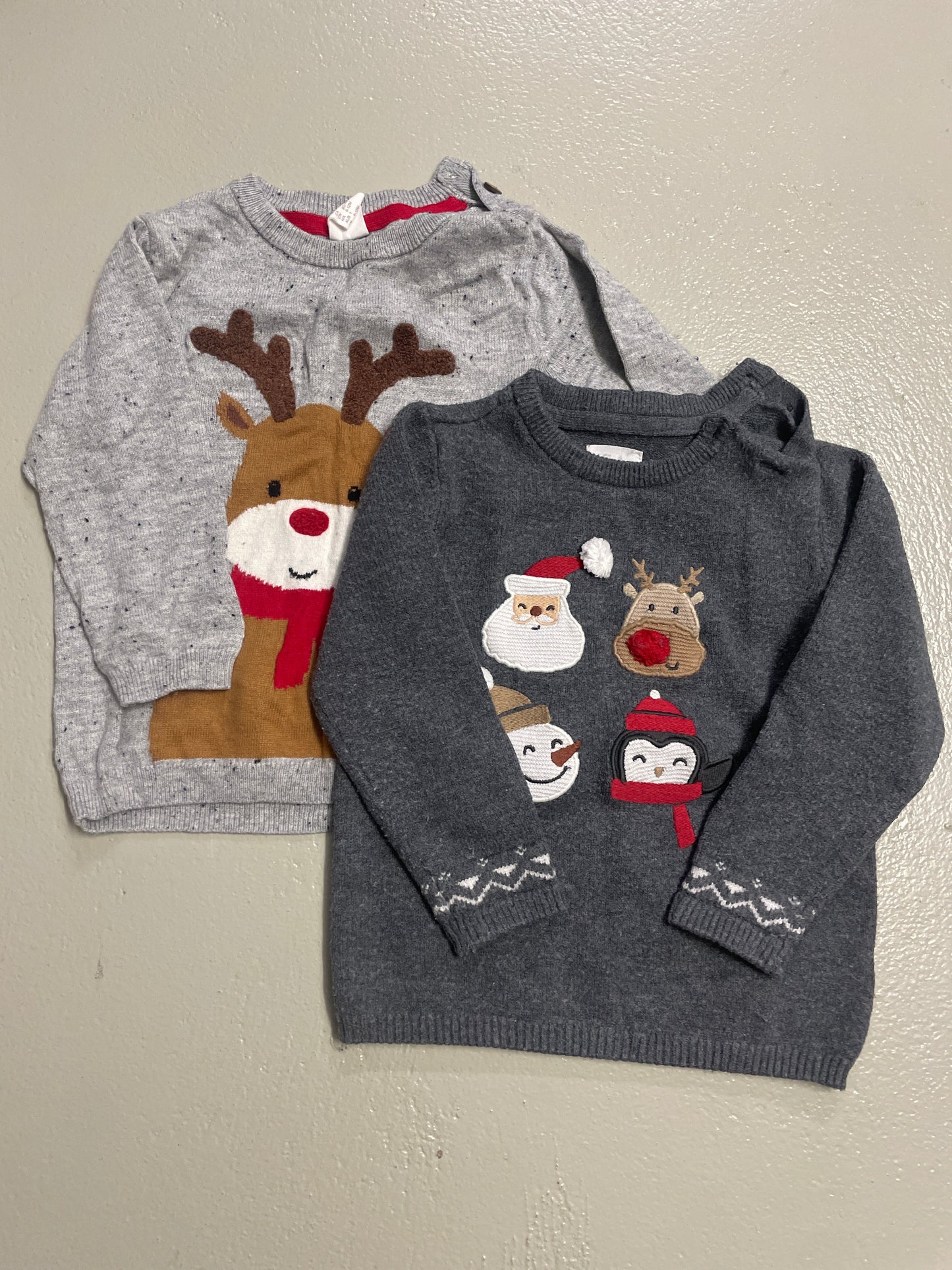 Bundle of 2 - Christmas sweaters - size 80