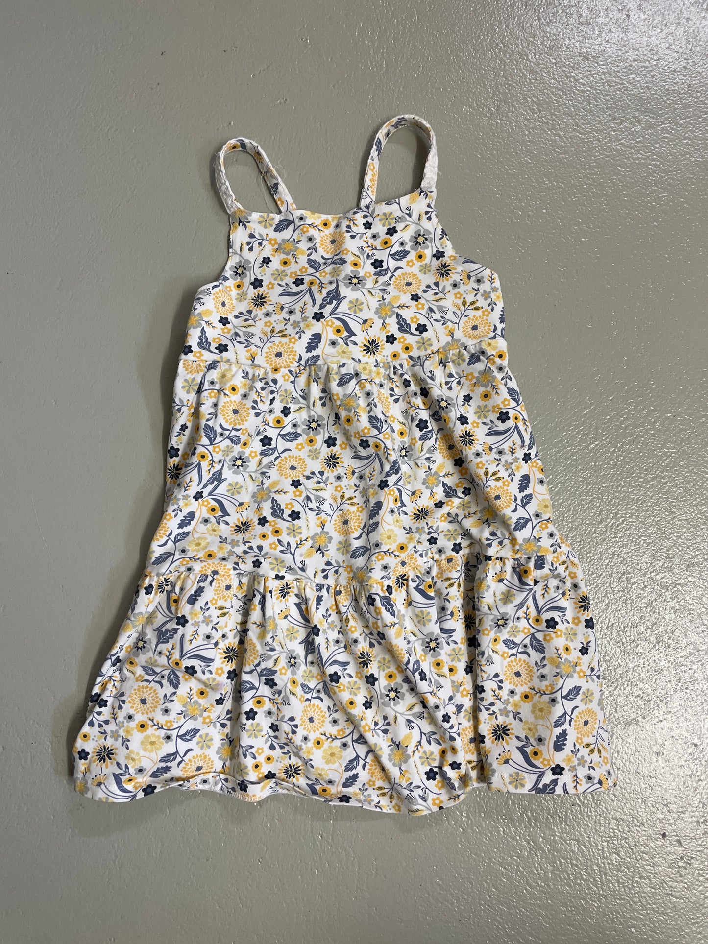 Short floral dress - size 110
