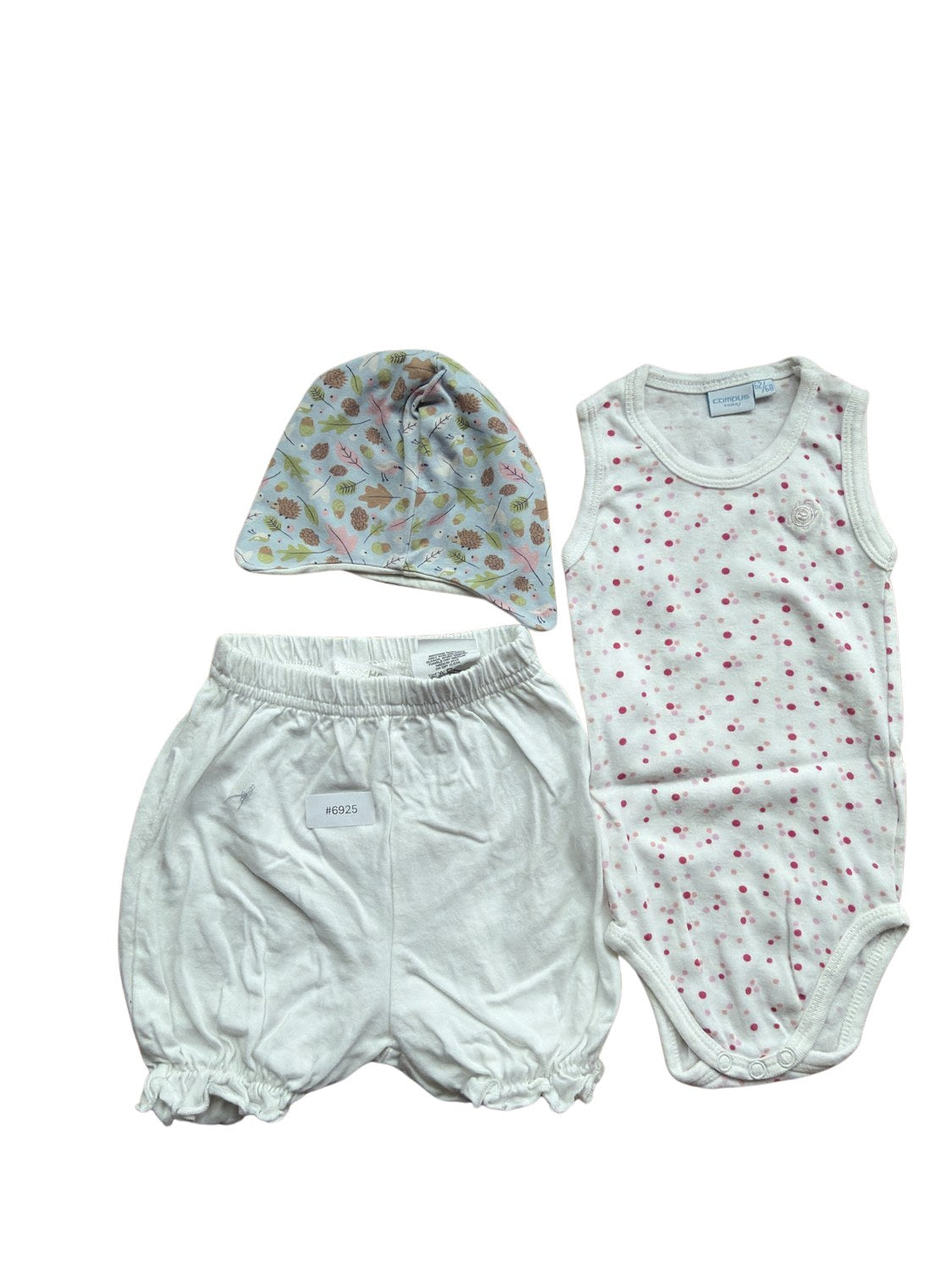 Set: bodysuit, shorts and hat - size 62