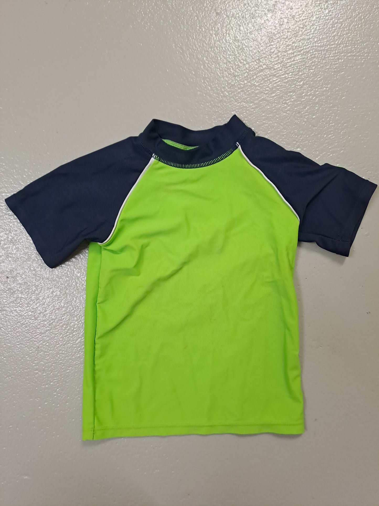 Swim T-shirt - size 98/104