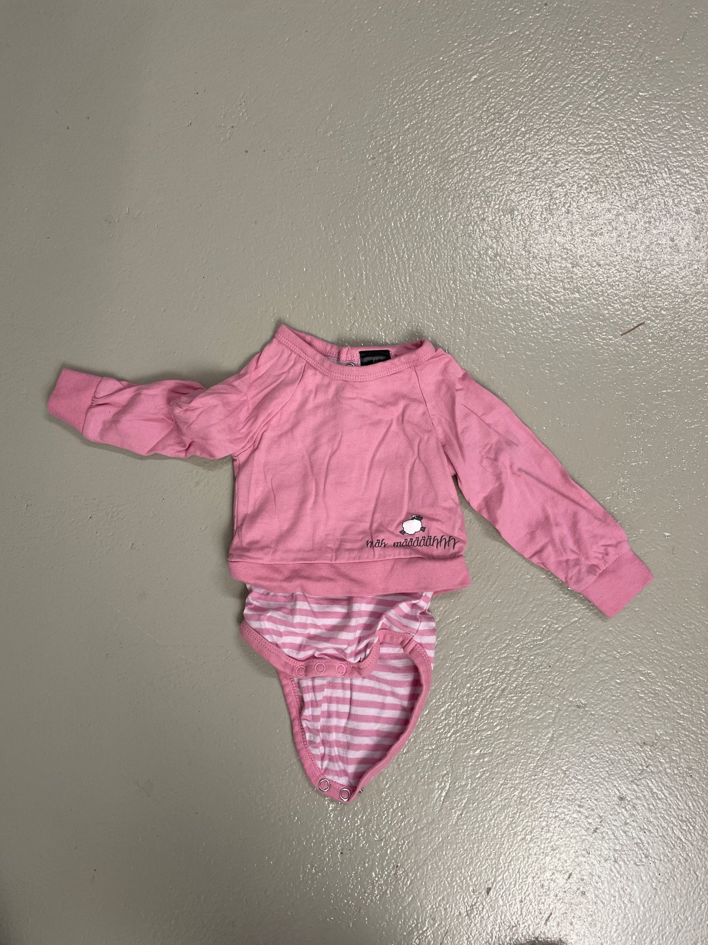 Body lang mit Oberteil - Gr. 62