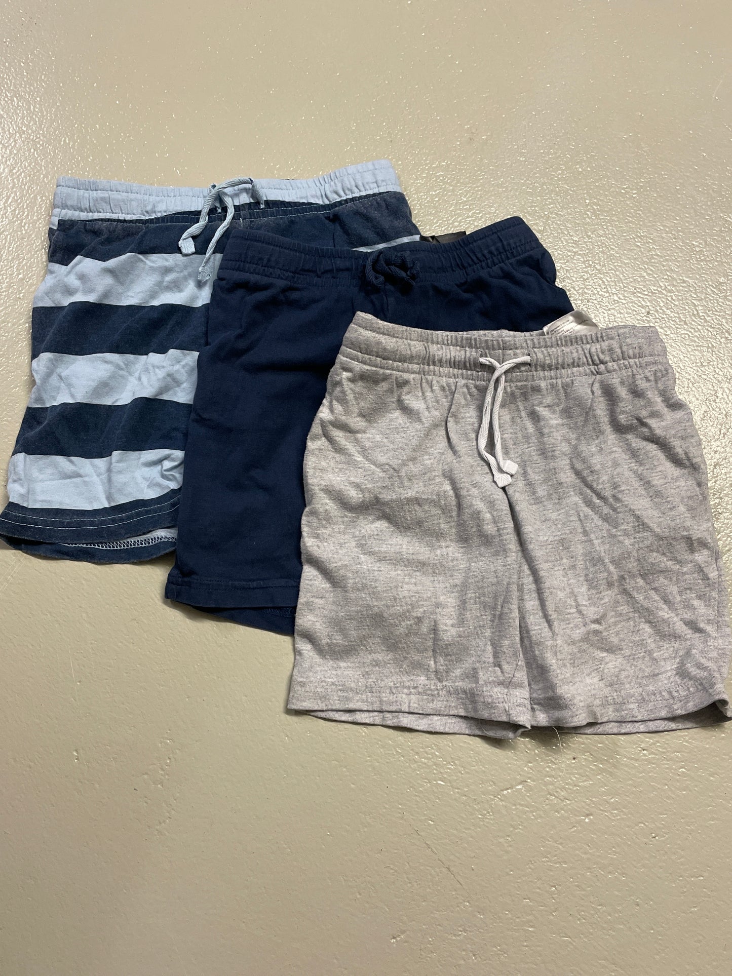 3er Bundle - Jogginghosen kurz - Gr. 110