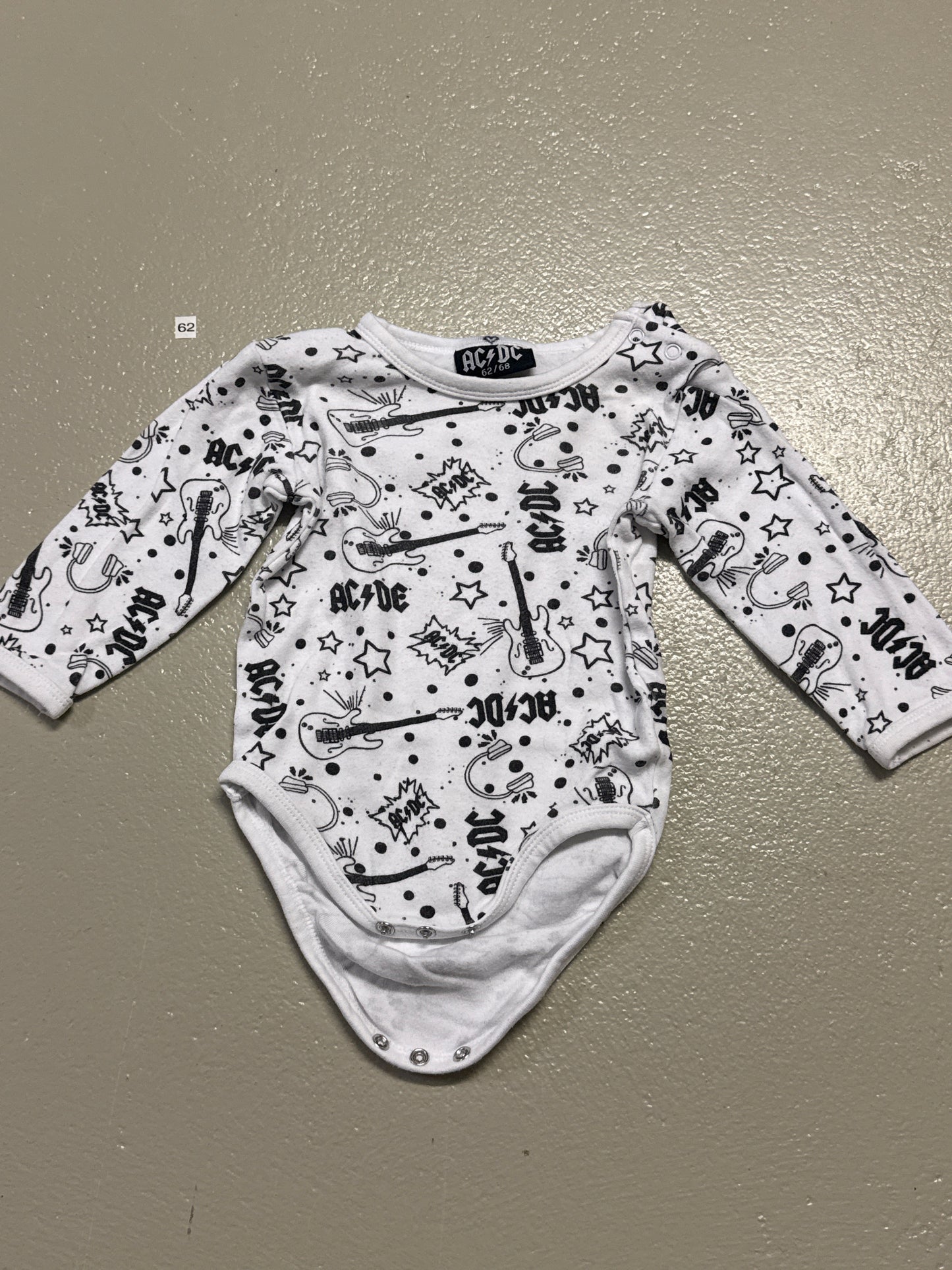 Body mit AC/DC Motiv - Gr. 62