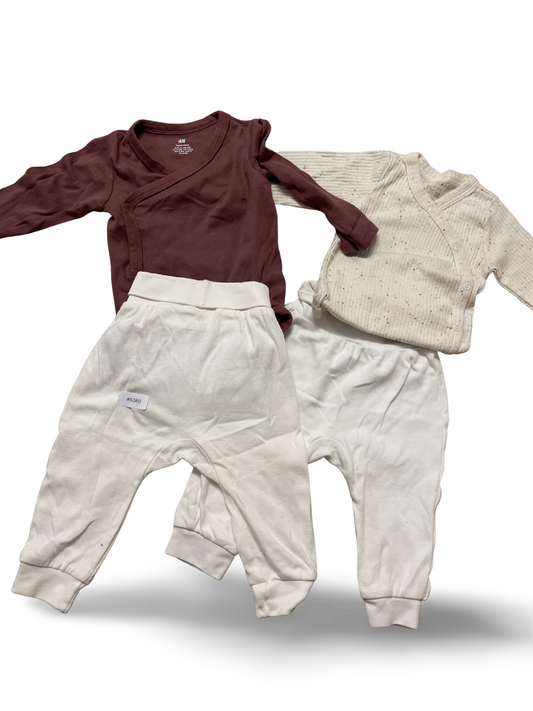 2er Bundle Wickelbodys und 2er Bundle Hosen mit Füssen - Gr. 74