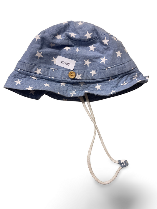 Sonnenhut blau mit weissen Sternen und Kinnband - Gr. 86