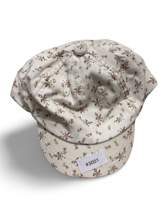 Weisse Schirmmütze mit Blumenmuster - Gr. 74