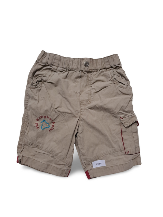 Beige Shorts mit Taschen - Gr. 80