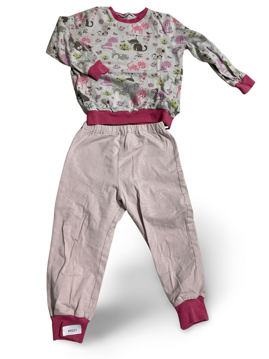 Pyjama Set mit Katzenmotiv - Gr. 110