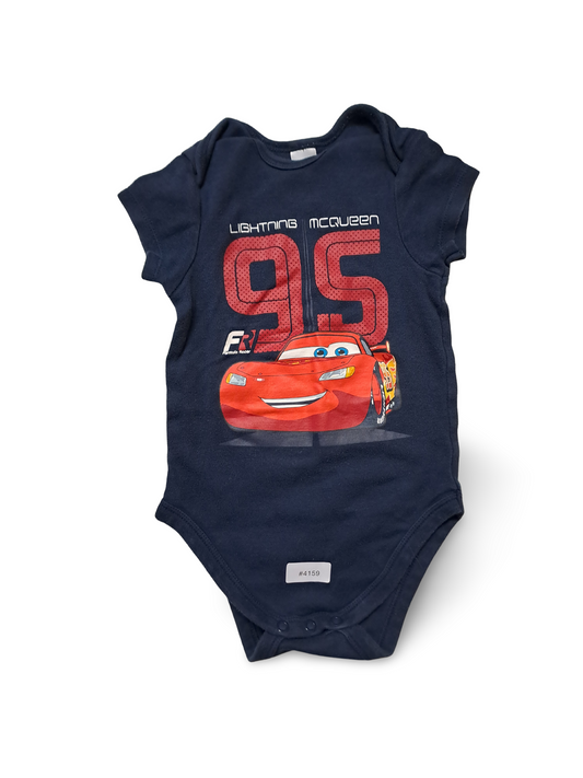 Dunkelblauer Strampler mit Lightning McQueen Motiv - Gr. 86
