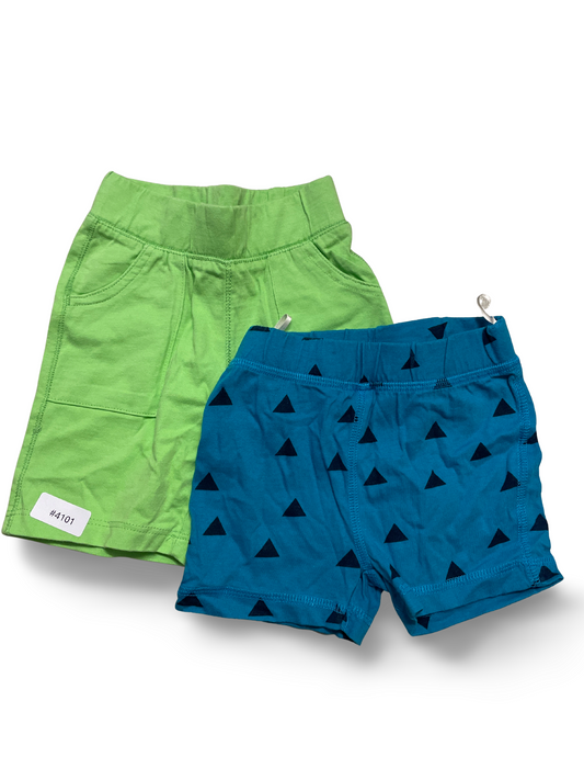 2er Bundle Shorts grün und blau mit Dreiecksmuster - Gr. 68