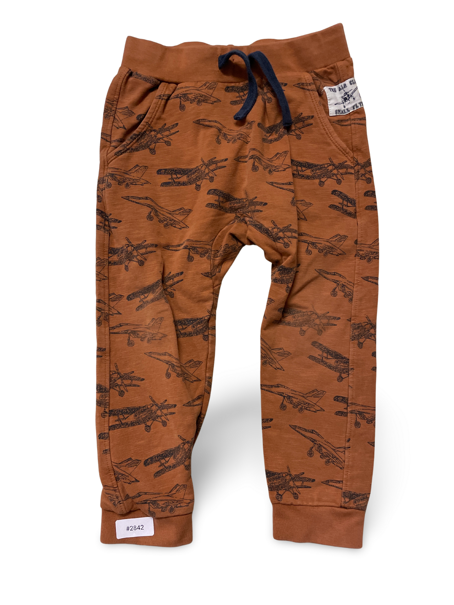 Braune Jogginghose mit Flugzeugprint - Gr. 98