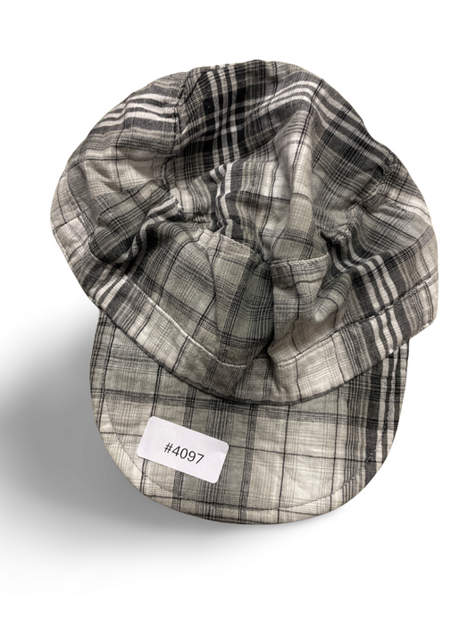 Grau kariertes Cap - Gr. 68