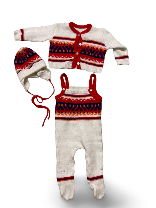 Gestricktes Set Strampler mit Jacke und Mütze - Gr. 62