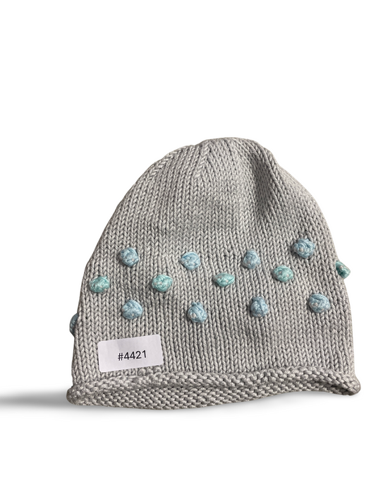 Gestrickte Babymütze mit blauen Noppen - Gr. 80