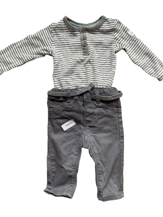 Body rayé et pantalon gris - T. 56