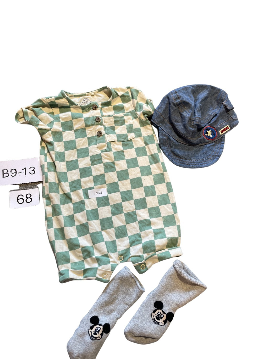 Strampler mit Mütze und Socken - Gr. 68