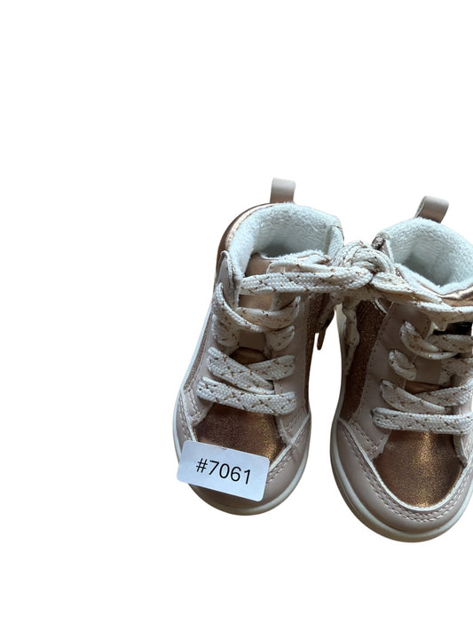 Süsse Turnschuhe - Gr. 16