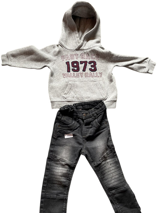 Kapuzenpullover und Jeans - Gr. 92