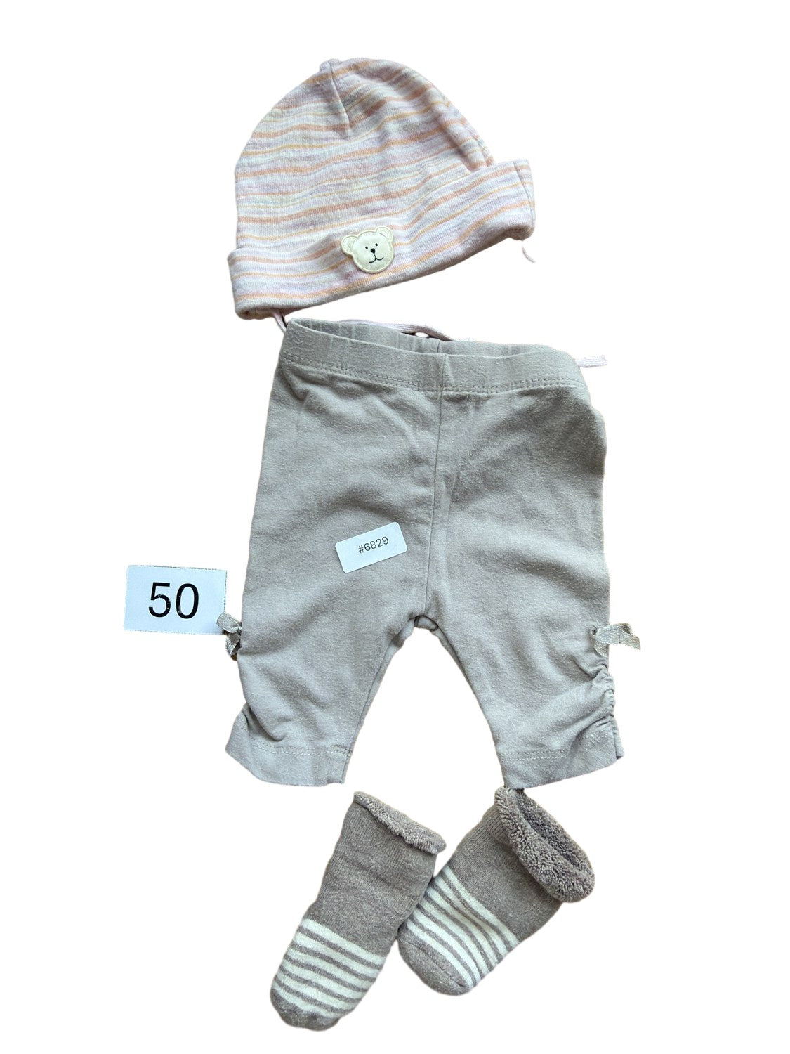 Ensemble bonnet, pantalon et chaussettes - Taille 50
