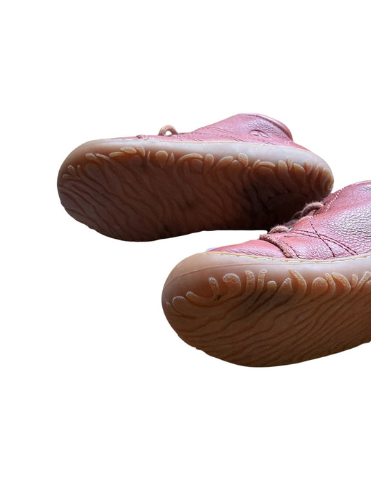Schicke Turnschuhe - Gr. 25