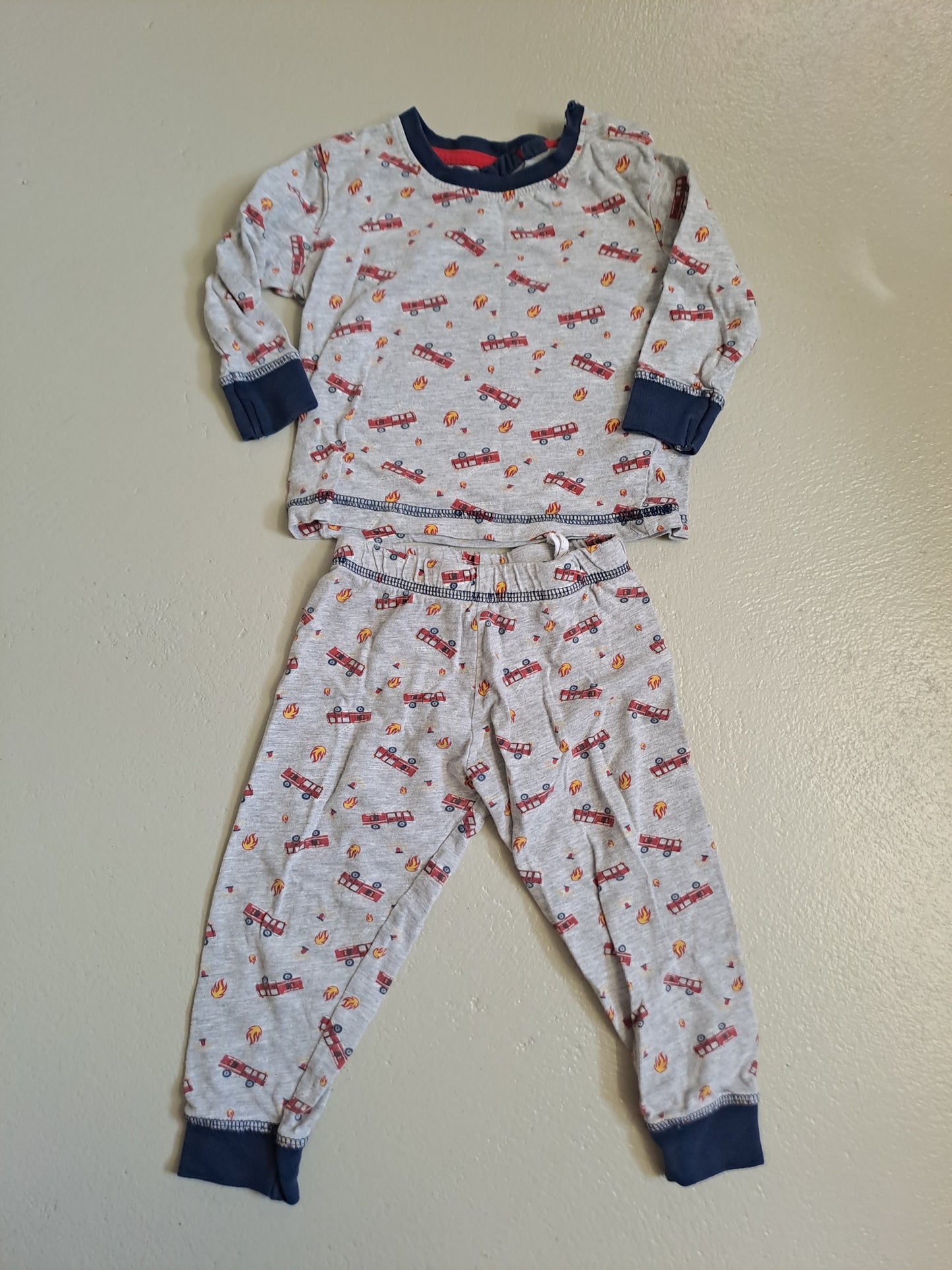 Pyjama Feuerwehrauto - Gr. 74/80